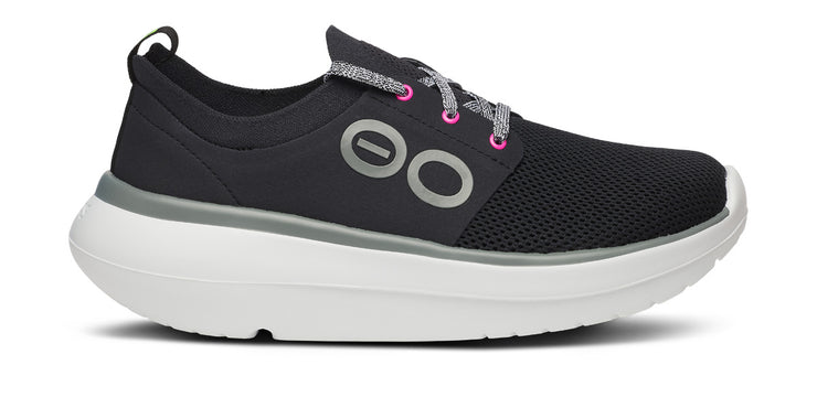 Women's OOmy Stride Shoe - White/Black